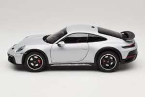 Porsche 911 992 Dakar Ice Grey Metallic Norev 1:18 187242 Diecast - image 4 of 8