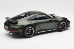 Porsche 911 992 Dakar Oak Green Metallic Norev 1:18 187241 Diecast - image 3 of 9