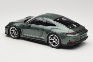 Porsche 911 992 S/T Malachite Green Metallic Norev 1:18 187472 Diecast - image 7 of 8