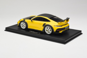 Porsche 911 992 TechArt GTstreet R Yellow With White Wheels TechArt 1:18 REMC015 Resin - image 4 of 6