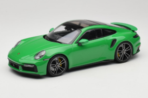Porsche 911 992 Turbo S Green Minichamps 1:18 153069077 Diecast