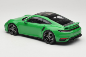 Porsche 911 992 Turbo S Green Minichamps 1:18 153069077 Diecast - image 5 of 6