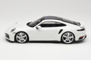 Porsche 911 Turbo S 992 White Minichamps 1:18 WAP0211620RTRB Diecast - image 3 of 6