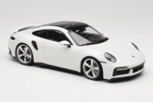 Porsche 911 Turbo S 992 White Minichamps 1:18 WAP0211620RTRB Diecast - image 4 of 6
