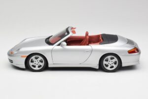 Porsche 911 996 Cabriolet Silver Gate 1:18 1052 Diecast - image 4 of 8