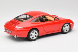 Porsche 911 996 Carrera 4 Red Bburago 1:18 30085 Diecast - image 3 of 8