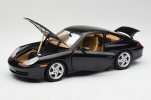 Porsche 911 996 Carrera Black Gate 1:18 1043 Diecast - image 2 of 8