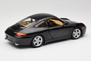 Porsche 911 996 Carrera Black Gate 1:18 1043 Diecast - image 3 of 8