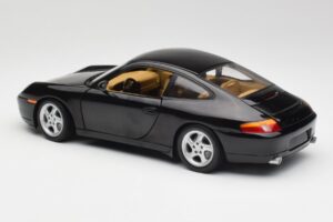 Porsche 911 996 Carrera Black Gate 1:18 1043 Diecast - image 7 of 8