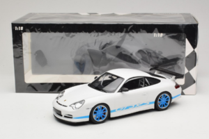 Porsche 911 996 GT3 RS White Blue Stripes Minichamps 1:18 155062021 Diecast - image 6 of 6