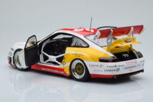 Porsche 911 996 GT3 RSR #68 M. Marsh FIA GT Zhuhai 2005 AUTOart 1:18 80582 Diecast - image 5 of 8