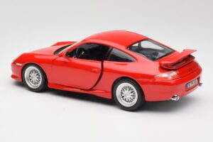 Porsche 911 996 GT3 Strasse Red Bburago 1:18 30395 Diecast - image 7 of 8