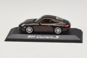 Porsche 911 997 Carrera S Brown Metallic Minichamps 1:43 WAP02001318 Diecast