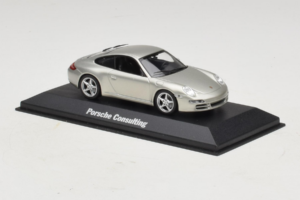 Porsche 911 997 Carrera Silver Metallic Minichamps 1:43 WAP02011515 Diecast - image 2 of 5