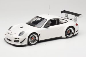 Porsche 911 997 GT3 R Street White Minichamps 1:18 151108900 Diecast