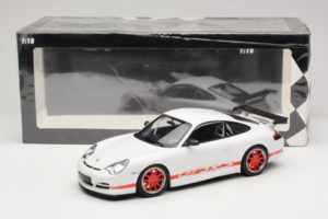 Porsche 911 996 GT3 RS White Red Stripe Minichamps 1:18 155062020 Diecast - image 6 of 6