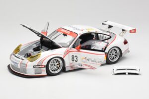 Porsche 911 997 GT3 RSR #83 Team Seikel L. Nielsen / M. Ehret / D. Farnbacher 24 Hours of Le Mans 2006 Minichamps 1:18 100066 - image 2 of 8