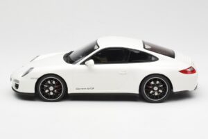 Porsche 911 997 GTS White GT Spirit 1:18 GT287 Resin - image 3 of 6