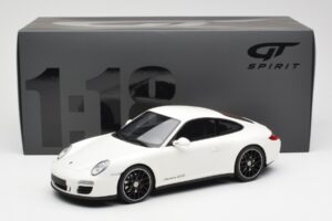 Porsche 911 997 GTS White GT Spirit 1:18 GT287 Resin - image 6 of 6