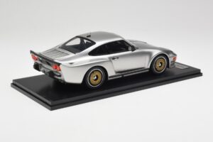 Porsche 911 930 Almeras Biturbo 3.3 Silver Kess 1:18 KE18005B Resin - image 2 of 6