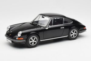 Porsche 911 S Black Schuco 1:18 450047200 Diecast