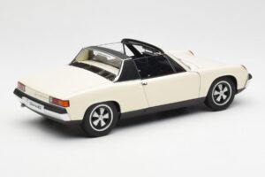 Porsche 914/6 Light Ivory AUTOart 1:18 77933 Diecast - image 3 of 8