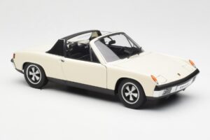 Porsche 914/6 Light Ivory AUTOart 1:18 77933 Diecast - image 6 of 8