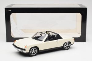 Porsche 914/6 Light Ivory AUTOart 1:18 77933 Diecast - image 8 of 8