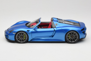 Porsche 918 Spyder Blue Metallic Minichamps 1:18 110062432 Diecast - image 4 of 8