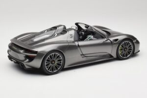 Porsche 918 Spyder Liquid Metal Silver Minichamps 1:18 110062430 Diecast - image 3 of 8