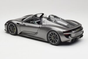 Porsche 918 Spyder Liquid Metal Silver Minichamps 1:18 110062430 Diecast - image 7 of 8