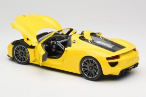 Porsche 918 Spyder Yellow Minichamps 1:18 110062434 Diecast - image 5 of 8