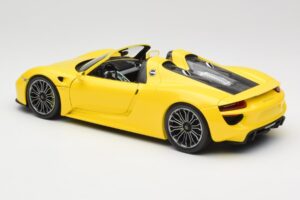 Porsche 918 Spyder Yellow Minichamps 1:18 110062434 Diecast - image 7 of 8