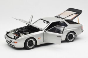 Porsche 924 Carrera GT Diamond Silver AUTOart 1:18 78002 Diecast - image 2 of 8