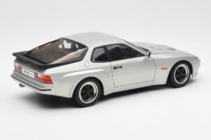 Porsche 924 Carrera GT Diamond Silver AUTOart 1:18 78002 Diecast - image 3 of 8