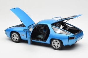 Porsche 928 Blue AUTOart 1:18 77901 Diecast - image 5 of 8