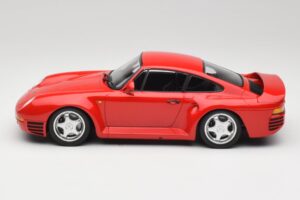 Porsche 959 Guards Red Minichamps 1:18 155066200 Diecast - image 3 of 6