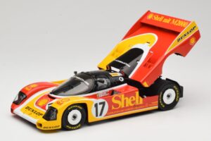 Porsche 962C Group C #17 D. Bell / H-J. Stuck / K. Ludwig 24 Hours of Le Mans 1988 Universal Hobbies 1:18 4704 Diecast - image 2 of 8