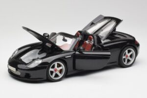 Porsche Carrera GT Black Maisto 1:18 36665 Diecast - image 2 of 8