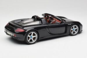 Porsche Carrera GT Black Maisto 1:18 36665 Diecast - image 3 of 8
