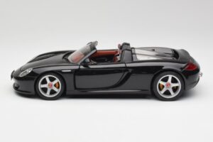 Porsche Carrera GT Black Maisto 1:18 36665 Diecast - image 4 of 8
