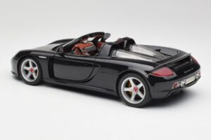 Porsche Carrera GT Black Maisto 1:18 36665 Diecast - image 7 of 8