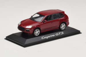 Porsche Cayenne 955 GTS Red With Silver Wheels Minichamps 1:43 WAP02000818 Diecast - image 2 of 4