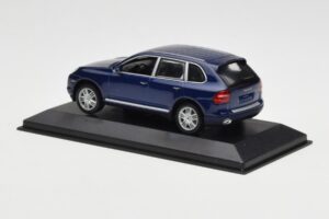 Porsche Cayenne S Blue Minichamps 1:43 WAP02061217 Diecast - image 3 of 4