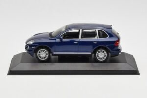 Porsche Cayenne S Blue Minichamps 1:43 WAP02061217 Diecast