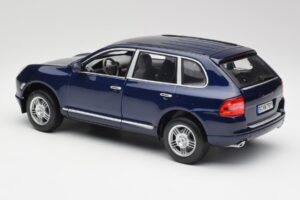 Porsche Cayenne S 9PA Dark Sea Blue Metallic Maisto 1:18 31635 Diecast - image 7 of 8