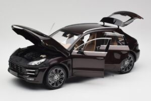 Porsche Macan 95B Turbo Mahogany Metallic Minichamps 1:18 110062500 Diecast - image 2 of 8