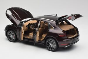 Porsche Macan 95B Turbo Mahogany Metallic Minichamps 1:18 110062500 Diecast - image 5 of 8