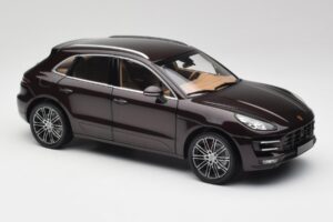 Porsche Macan 95B Turbo Mahogany Metallic Minichamps 1:18 110062500 Diecast - image 6 of 8