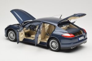 Porsche Panamera 970 S Blue Minichamps 1:18 WAP02100119 Diecast - image 5 of 8